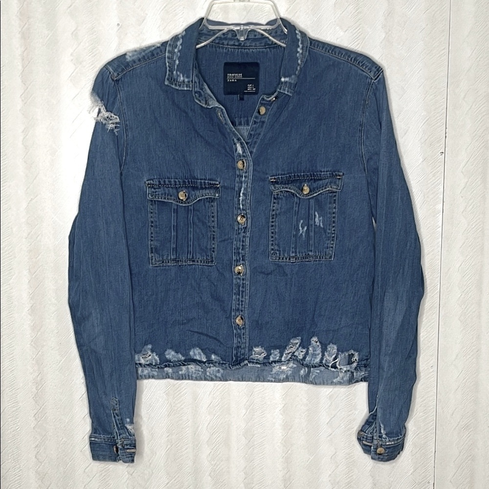 ZARA ripped Denim Button down Long Sleeve Size L - Picture 2 of 6